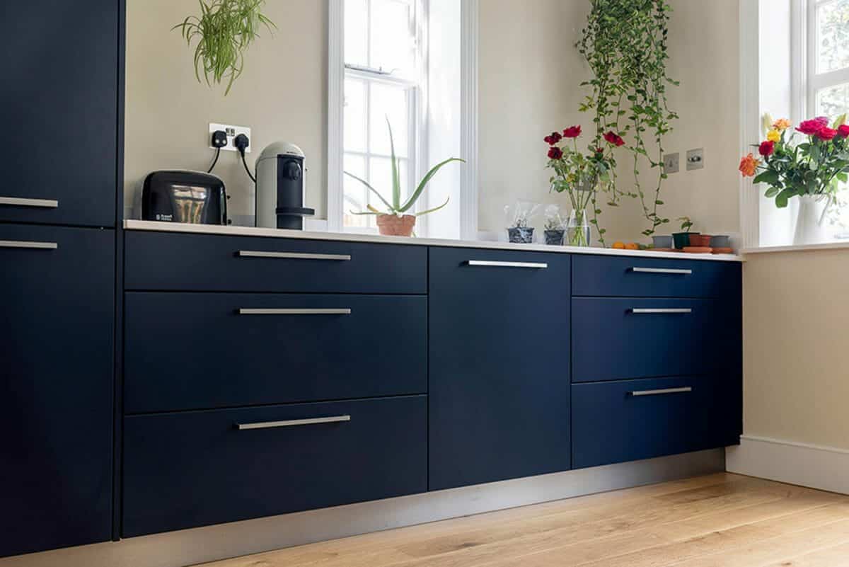 Ebstone Kitchens - Navy blue & white contemporary kitchen