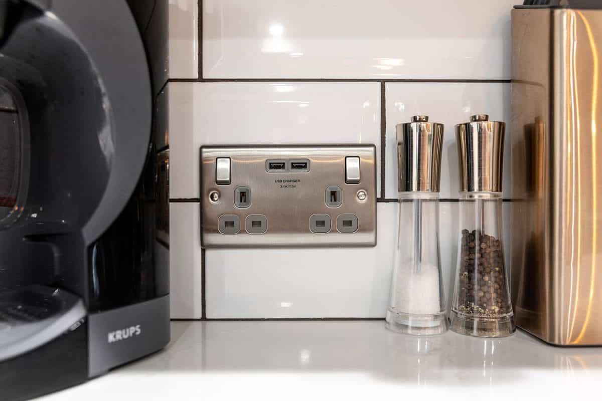 Monochrome Shaker Kitchen