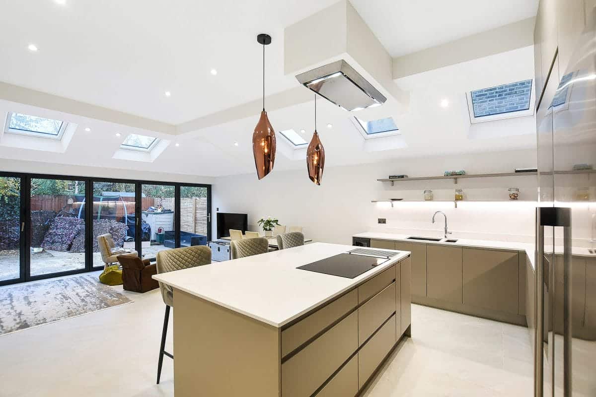 Sophisticated Modern Handleless Kitchen