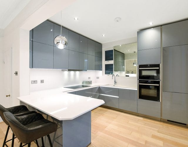 EBSTONE - Gloss Grey Handleless Kitchen