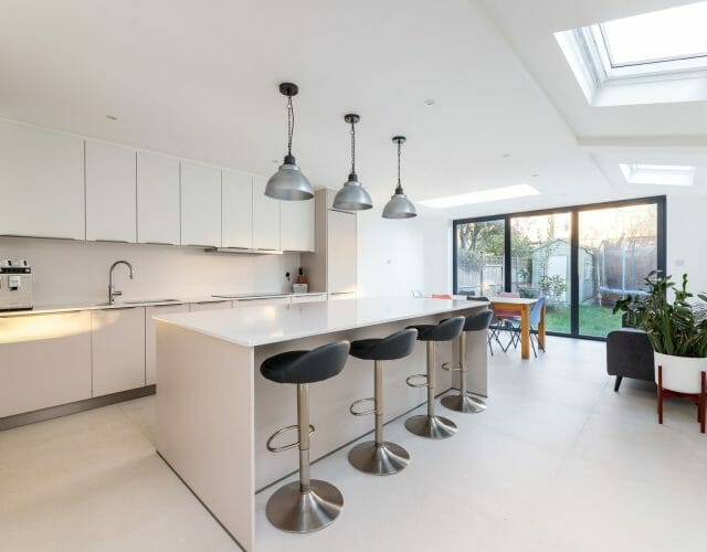 Sophisticated Modern Kitchen | Ebstone Kitchens