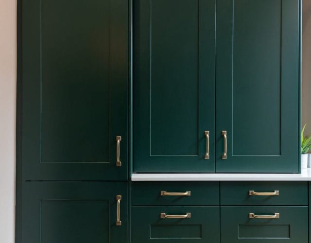 Traditional Racing Green Kitchen Ebstone Kitchens
