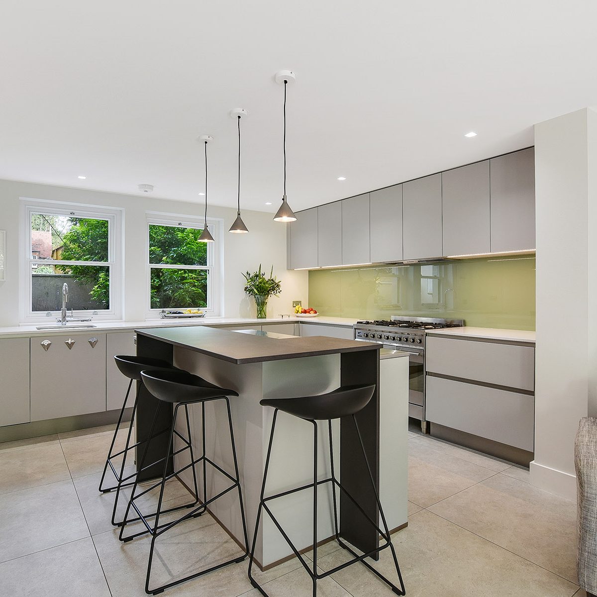 EBSTONE - Handleless Kitchen Handleless Kitchen